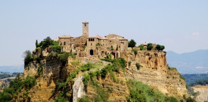 Civita di Bagnoregio foto - capodanno viterbo e provincia